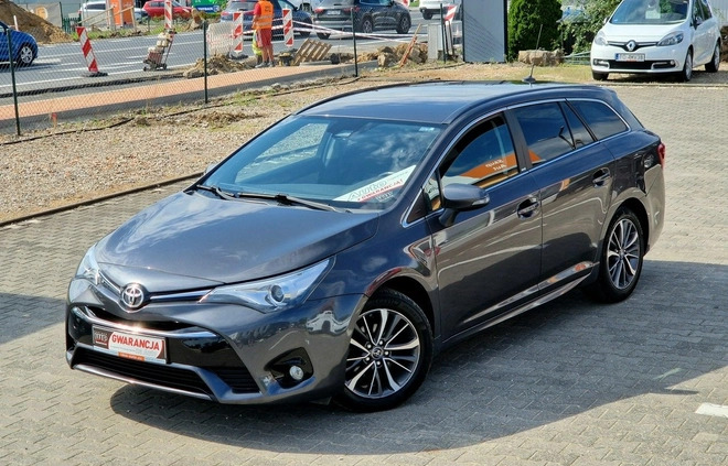 Toyota Avensis cena 56900 przebieg: 205500, rok produkcji 2017 z Skwierzyna małe 326
